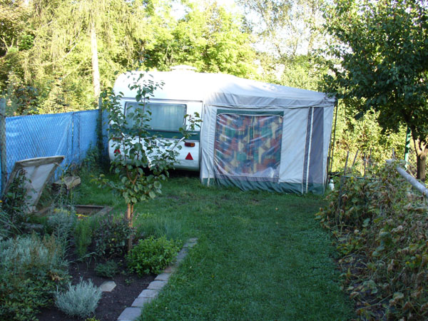 Zahr�dka na okraji Prahy