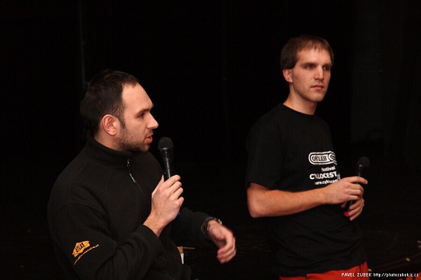 Majkl hovo�� o sn�nic�ch Atlas