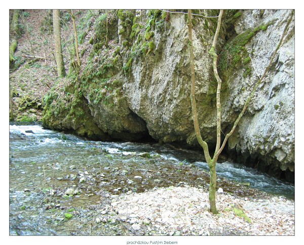 P�r foto z turistiky v Moravsk�m krasu