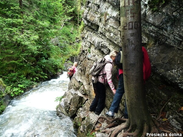 Chladn� v�kend na Slovensku