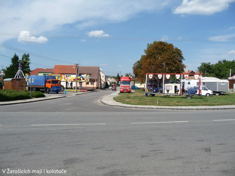 Na kole kolem vinohrad�