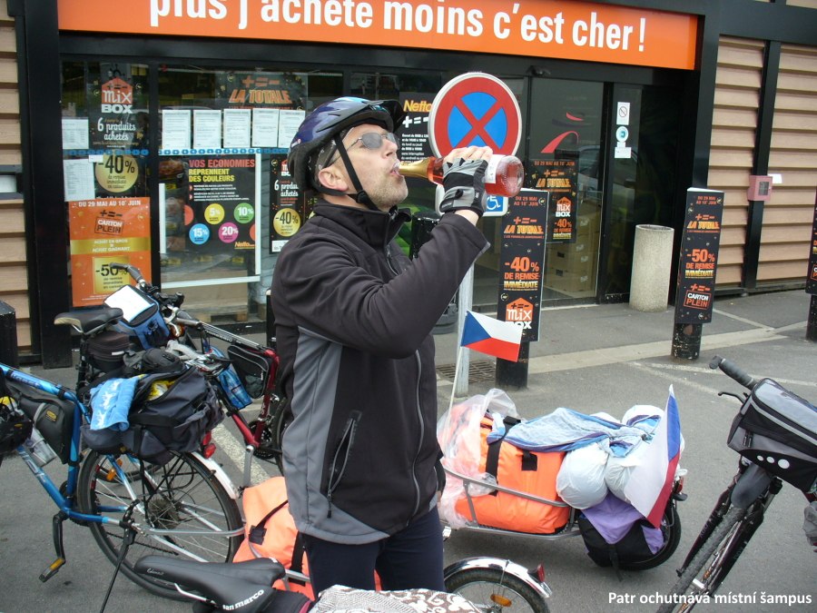 Na kole z Pa��e do �.T��na