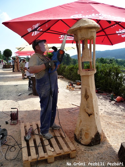 Za g�rovsk� sesuvem